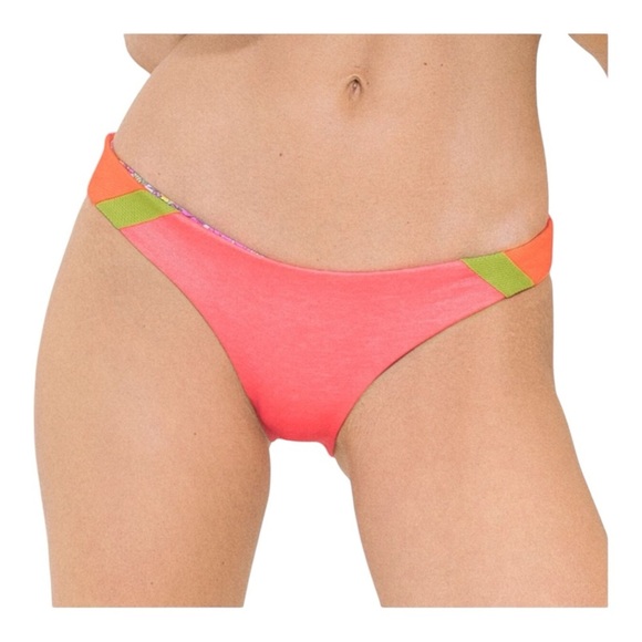 Maaji Fandango Flirt Thin Side Bikini Bottom NWOT - Picture 1 of 9